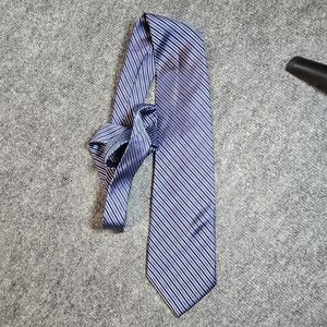 Claiborne Silk Tie Navy White Stripe Mens Business Necktie